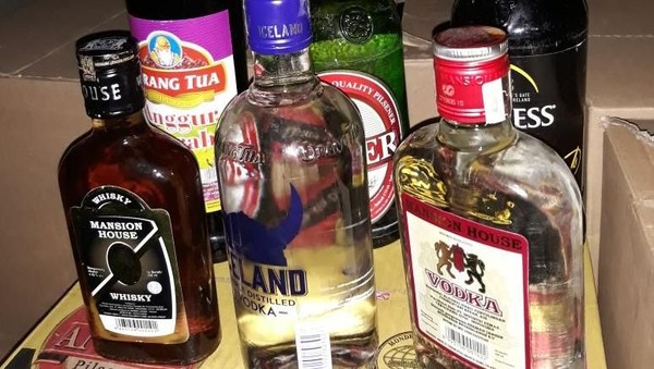 minuman mengandung alkohol